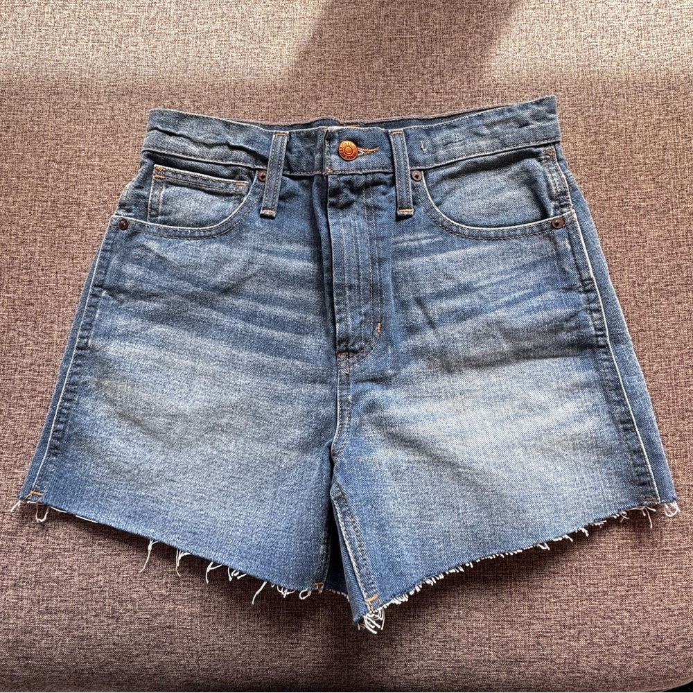 Madewell the Perfect Jean Shorts in Ullman Wash Size 25 Style K9361